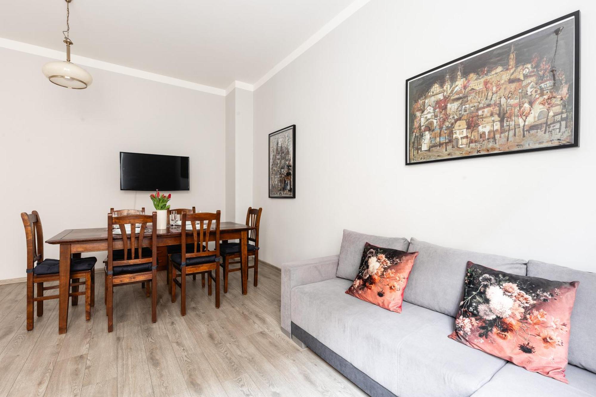 One-Bedroom Apartment